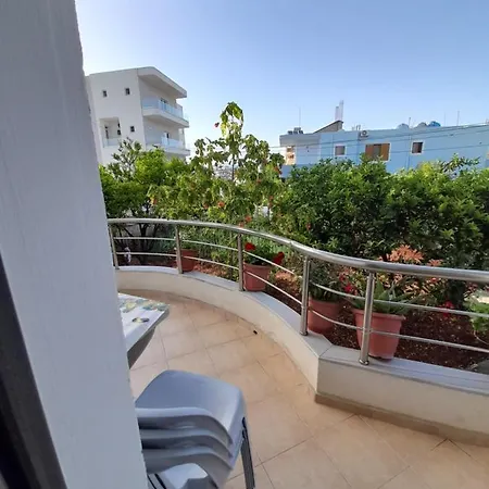 Alyvia Guesthouse *