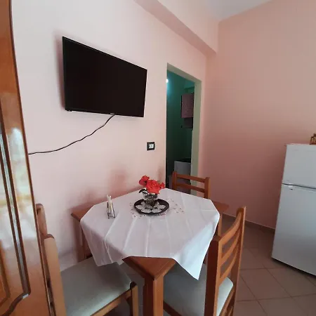 Alyvia Guesthouse * كساميل