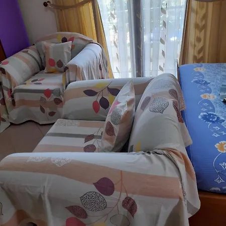 Alyvia Guesthouse