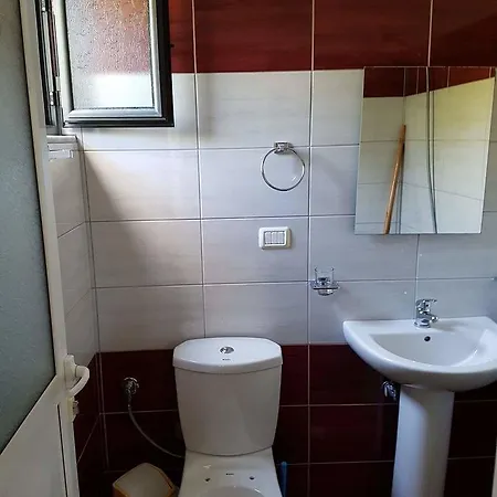 Alyvia Guesthouse كساميل